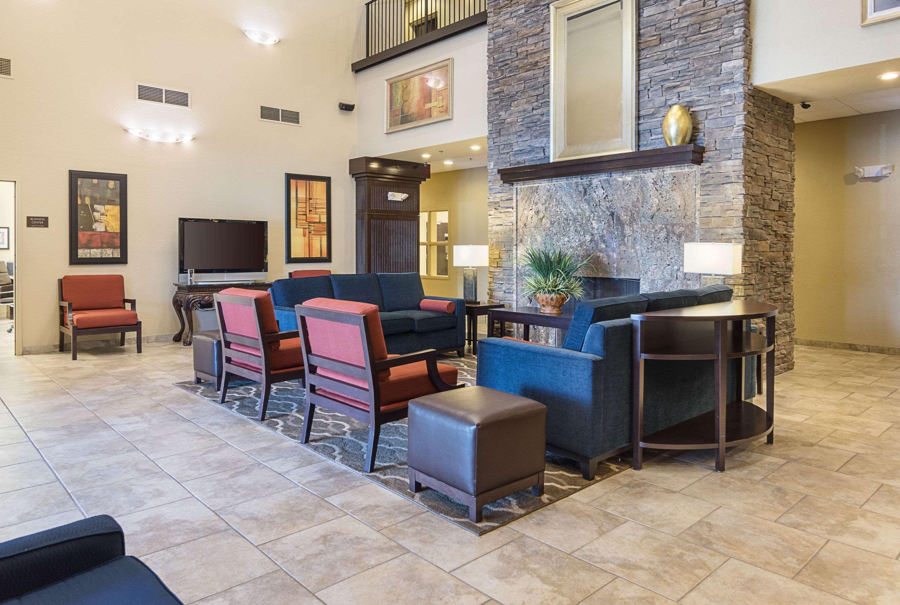 Comfort - Crystal Bridges Inn Bentonville
